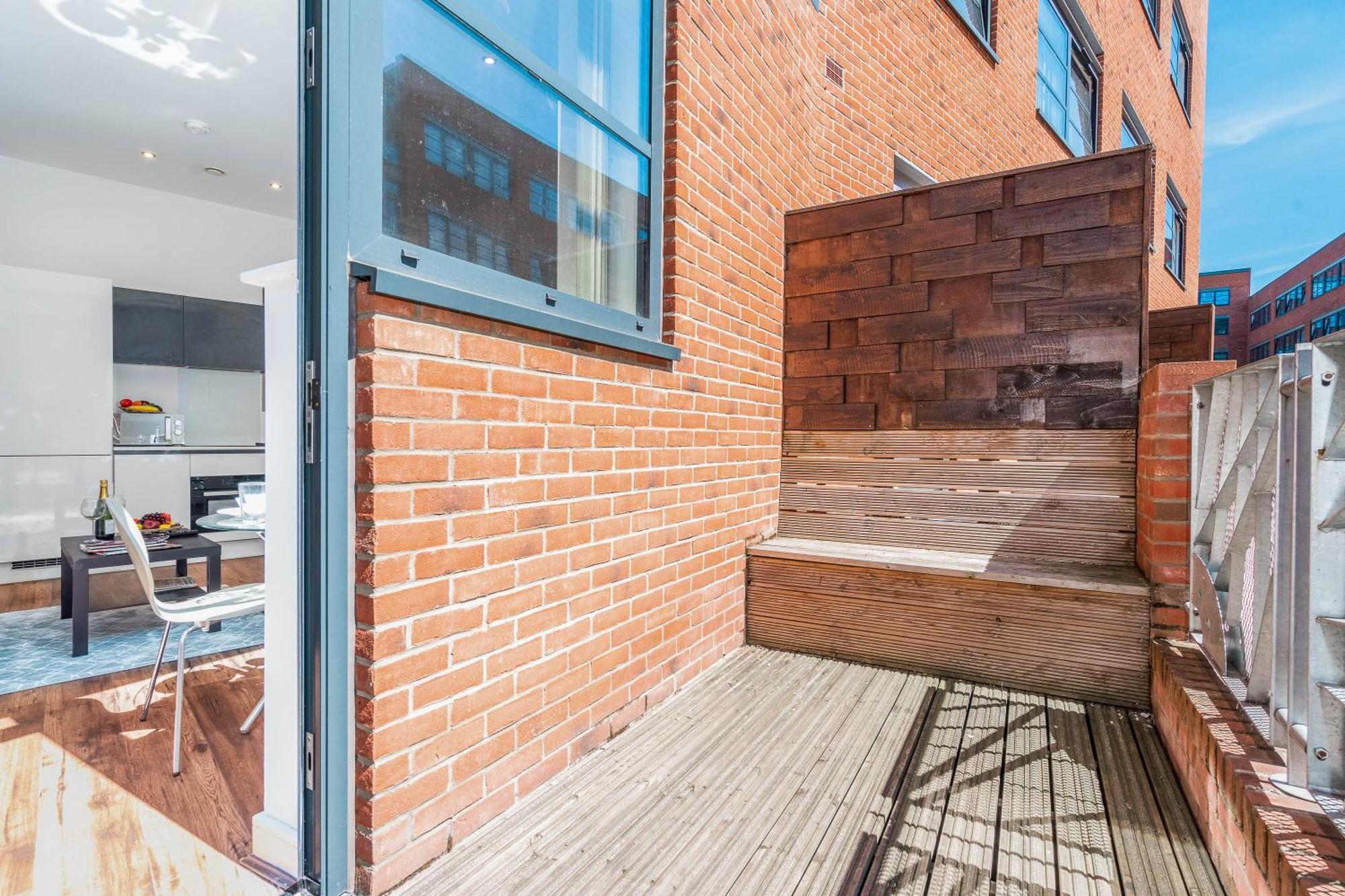 Centre - Cosy - Balcony - Free Netflix & Wifi 139k * Birmingham